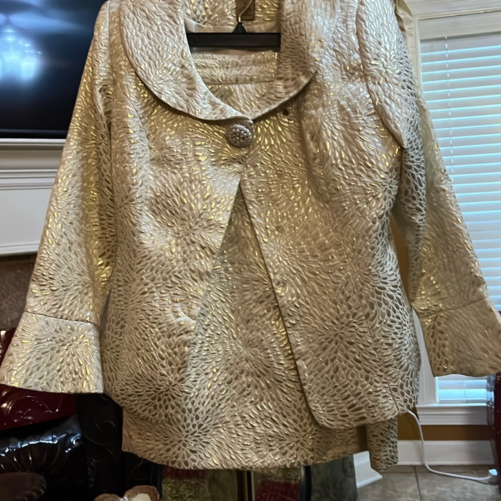 Women suit 16